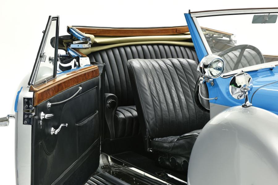 Интерьер Lagonda V12 Rapide Drophead Coupe 1938 года  (фото 5 из 33)